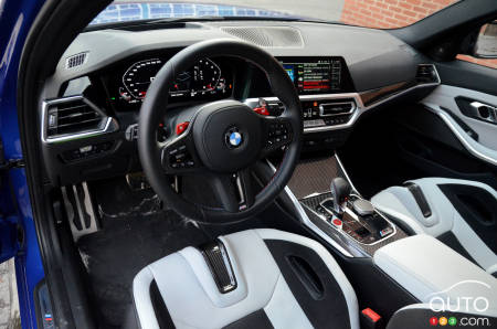 2022 BMW M3 Competition xDrive, interior